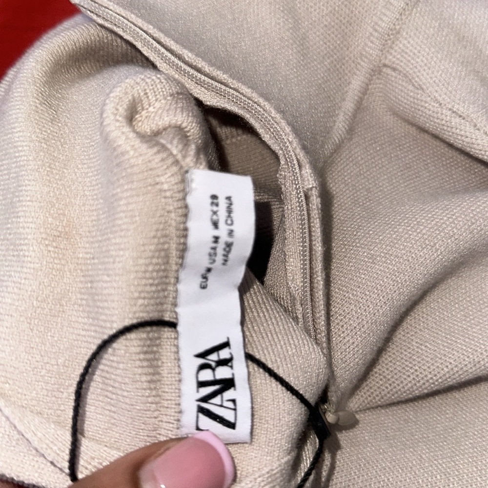 Tan Zara sweater dress never worn SIZE:M